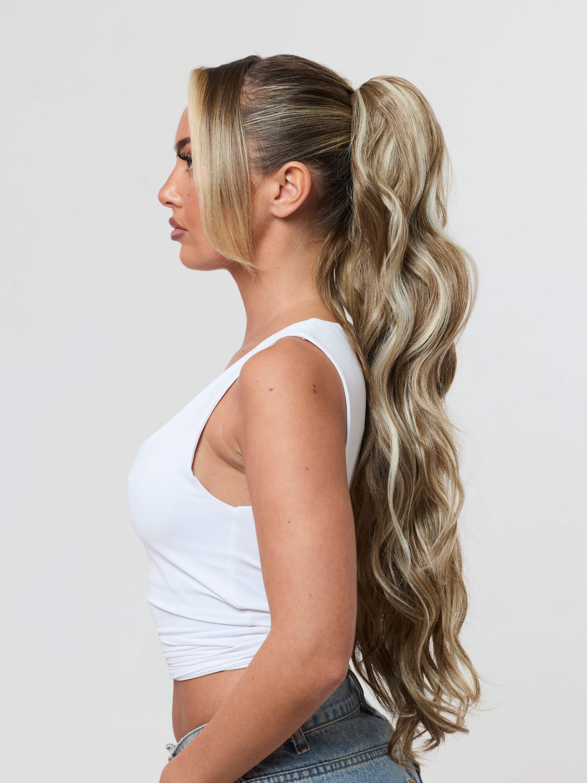 Jamie Brushed Out Wave Claw Clip Ponytail 26'' - Image 5