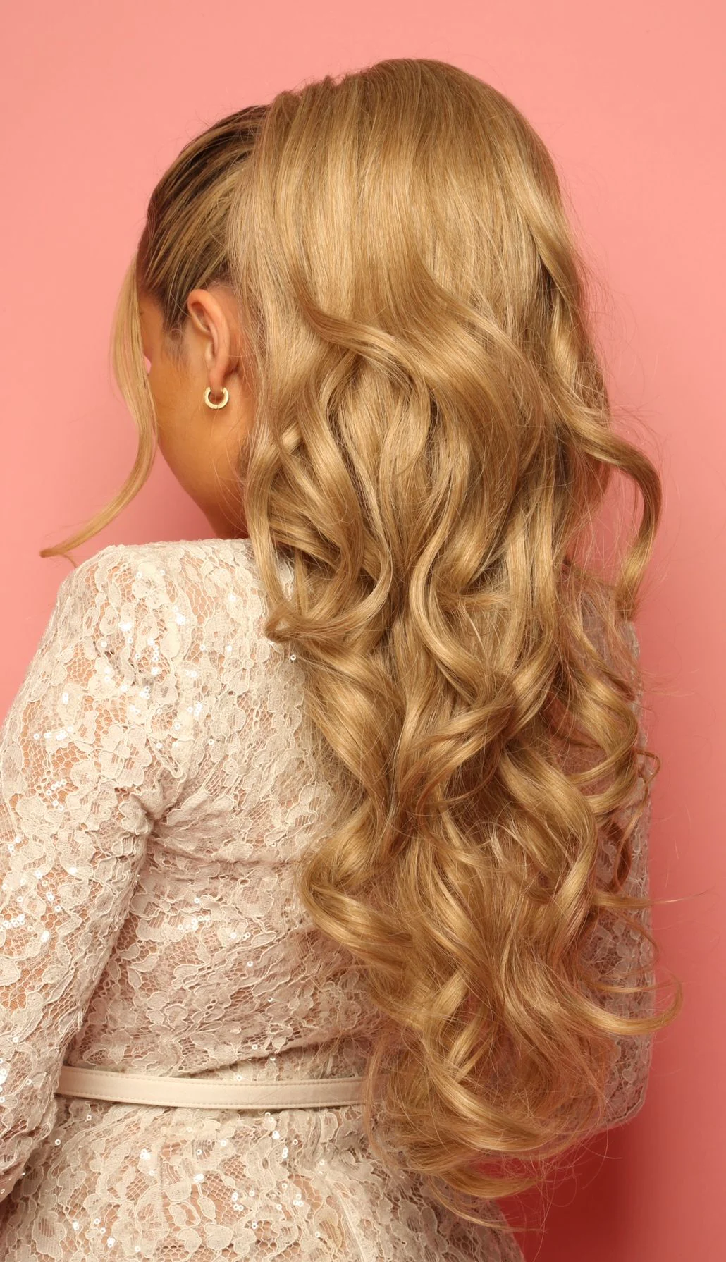 Niamh 26" Drawstring Curly Ponytail - Image 5