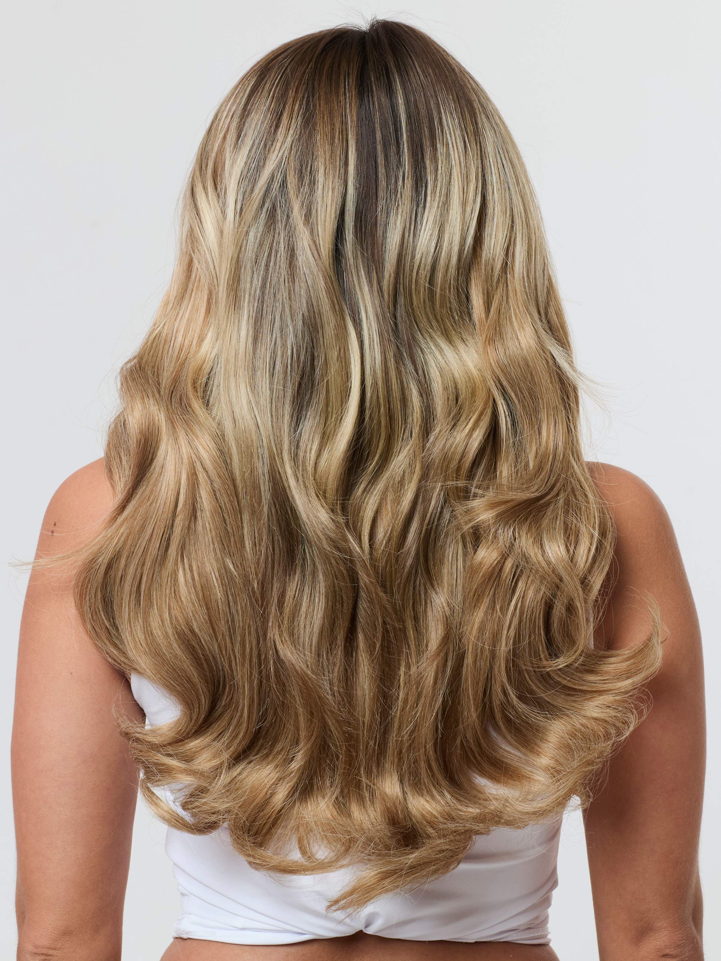 16" Deluxe Curly Clip in Hair Extensions - Image 3